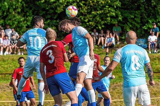 Bild 34: Bilder vom 3:1-Sieg der SG Höchenschwand/Häusern im Kreisliga A-Aufstiegsspiel beim FC Erzingen II