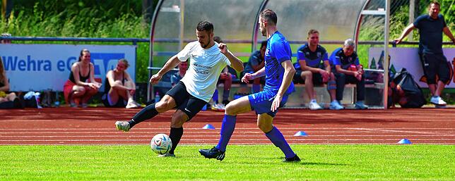 Bild 13: SG FC Wehr-Brennet besiegt den TuS Efringen-Kirchen mit 3:1 &ndash; und wir haben Bilder!