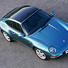 Ein Porsche 911  Targa, Baujahr 1996, wie auf diesem Bild, prallte auf der Autobahn bei Villingen-Schwenningen auf einen Felsblock. ...