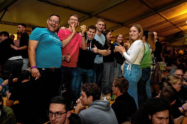 Bild 5: Kreiserntedankfest Brigachtal: Partyabend mit den Jungen Fidelen und Ob8Blech