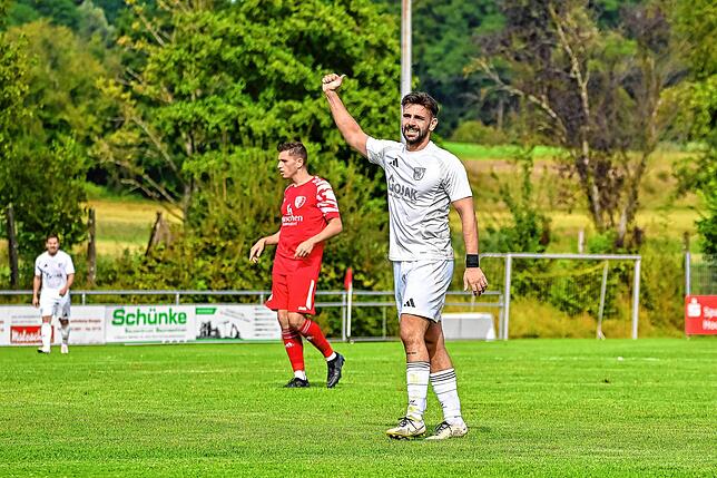 Bild 32: SV Blau-Weiß Murg besiegt den FC Schlüchttal mit 4:1 – und wir haben Bilder!