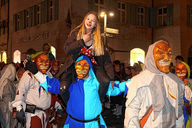Bild 12: Butzenlauf 2025: Das sind die spektakulärsten Bilder der Konstanzer Fasnacht – Jetzt ansehen