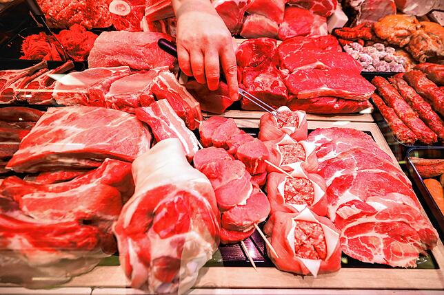 Beim Schweinefleisch schlägt die Verteuerung mit 17 Prozent zu Buche.