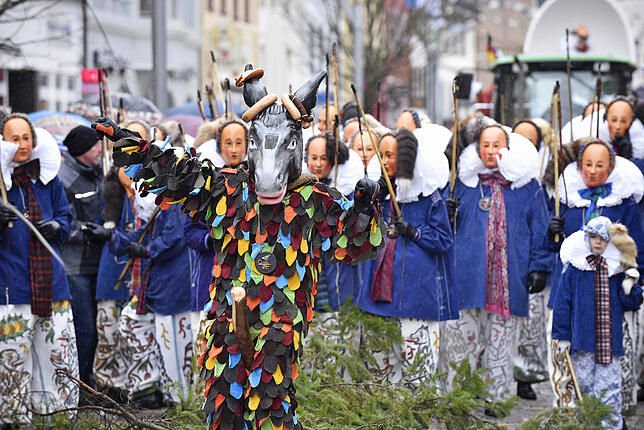 Bild 15: Bilder vom bunten Treiben am Fasnetsmontag in Villingen (2)