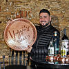 Veysi Sahin übernimmt das Quellhöfle und will hier Tapas und mediterrane Speisen anbieten. Das in der Türkei handgefertigte ...
