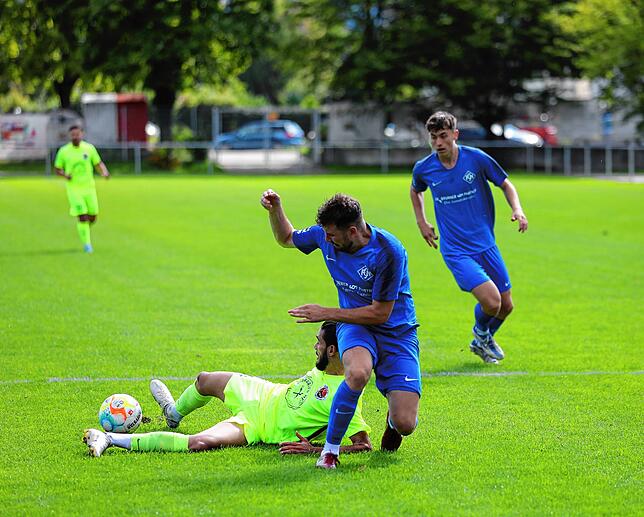 Bild 12: Die besten Bilder der Partie zwischen dem TSV Singen und dem FC Neustadt