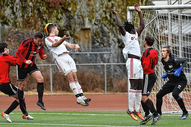 Bild 6: FC Schönau kassiert gegen SV Jestetten die erste Heimpleite seit 554 Tagen &ndash; und wir haben Bilder!