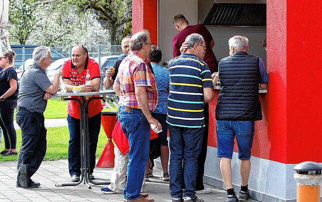 Bild 25: Die besten Bilder vom Kellerderby zwischen dem SV Deggenhausertal und Türk. SV Konstanz