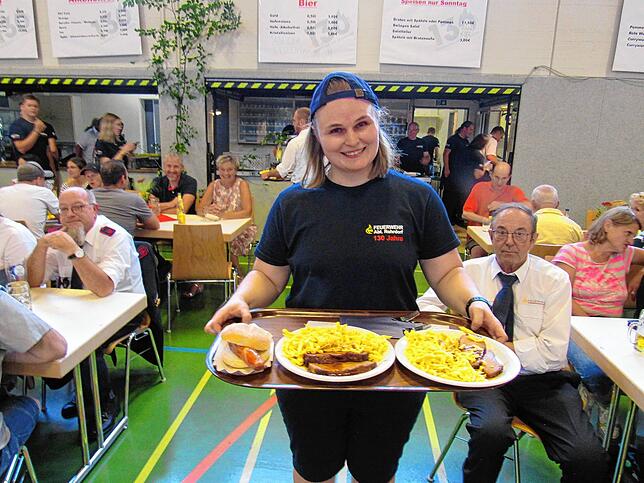 Gerne genutzt wird die Gelegenheit, beim Fest gut zu essen.