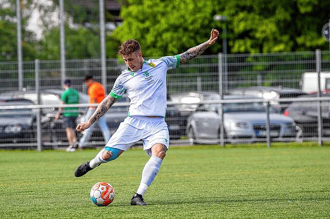 Bild 4: SV Herten setzt sich mit 4:2 gegen den FC Rot-Weiß Weilheim durch &ndash; und wir haben Bilder!