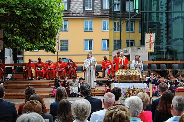 Bild 21: Hausherrenfest 2024: Hausherren-Prozession nach dem Hochamt