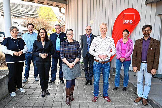 Der neu- und zum Teil wieder gewählte Vorstand des SPD-Kreisverbandes Waldshut (von links): Martina Meier (Schriftführerin, neu), ...