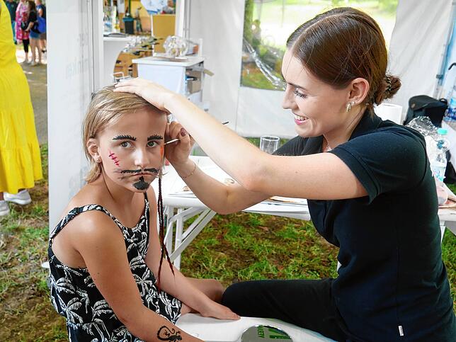 Bild 5: Hier sind die besten Bilder vom Badmattenfest in Bad Säckingen