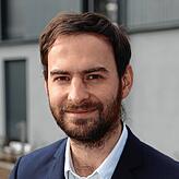 „Die zweite Hälfte des Yoghurts ist immer schwieriger auszulöffeln“, sagt Malte Heinrich, Assistent der ...