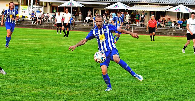 Bild 6: SG FC Wehr-Brennet gewinnt Pokal-Derby gegen SV Schopfheim mit 7:0 &ndash; und wir haben Bilder!