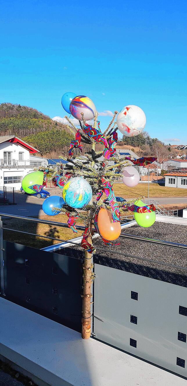 Hindelwangen richtet sich.