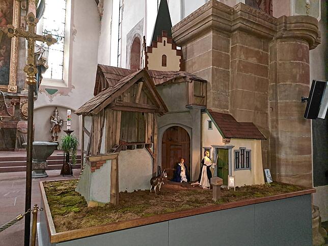 Die Weihnachtskrippe in der Stadtkirche in Engen.