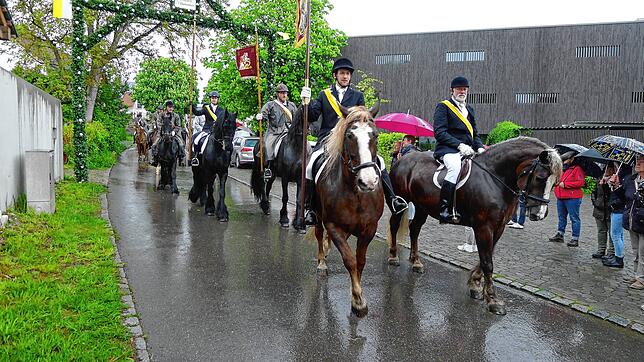 Bild 29: Bilder vom Georgiritt in Limpach im Deggenhausertal am Muttertag