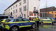Die Konstanzer Polizei war nicht nur am Schmotzigen Dunschtig (Bild) in der Stadt unterwegs und ansprechbar. Am Wochenende wurden die ...