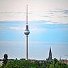Der Berliner Fernsehturm am frühen Morgen. (Symbolbild)