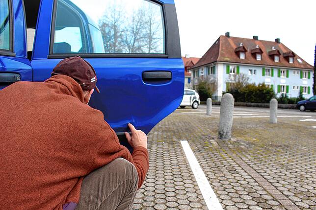 Für den Geschädigten ist der Ärger groß. Parkplatzrempler gehören zum Bereich der Unfallfluchten.