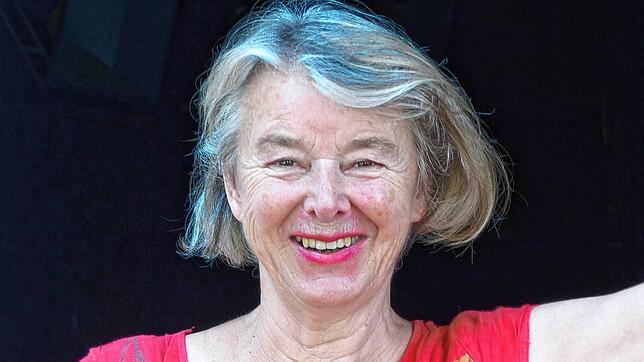 Luise Hinterberger führt Regie für eine Szenencollage zum Thema Abschied. Sie sagt: &bdquo;Der Tod ist kein Tabu für mich.&ldquo;