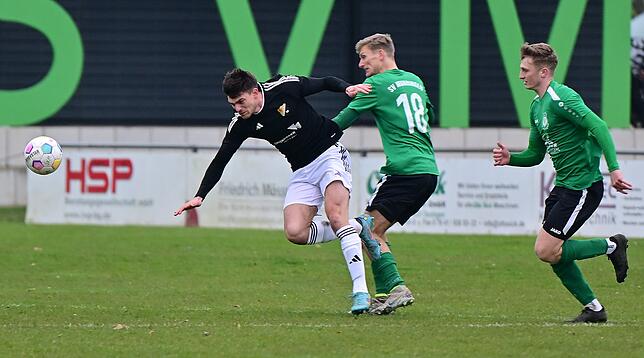 Bild 12: SV 08 Laufenburg unterliegt mit 0:2 beim SV Mundingen – und wir haben Fotos!