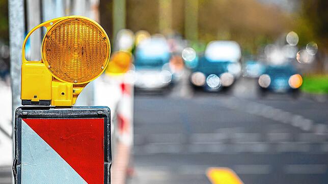 Ein Teil der Schonacher Ortsdurchfahrt zur Dauerbaustelle.  Bild: Rainer Fuhrmann &ndash; adobe.stock.com