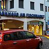 Das Kurzzeitparken wird in der Innenstadt ab 2022 teurer. Dann müssen Autofahrer auch am Parkhaus am Fischmarkt mehr bezahlen, um ihr ...
