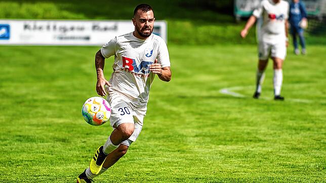 Torjäger: Sandro D&lsquo;Accurso erzielte beim 4:2-Sieg des FC Erzingen beim SV Endingen drei Treffer.
