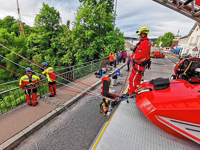 Bild 2: Die spektakulärsten Einsätze und Übungen der Höhenretter der Feuerwehr Waldshut-Tiengen