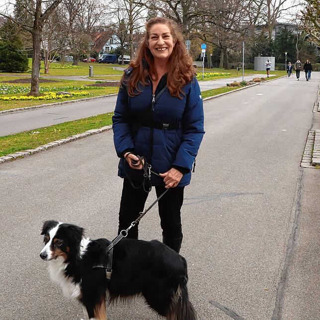 Marion Kauffeldt ist es wichtig, dass ihr Hund Nayeli auf Grünflächen ohne Leine laufen darf. Sie ist sich sicher, dass das keine ...