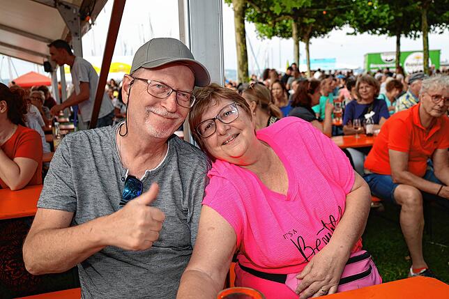 Bild 33: Party direkt am Bodensee: Beim Staader Hafenfest 2025 treffen sich die Konstanzer