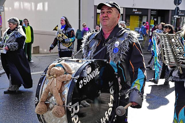 Bild 19: St. Georgen feiert Fasnacht: Kinderumzug mit Elfen, Piraten & Schneemännern – die besten Fotos!