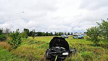 Ein Fahrer entzieht sich zwischen Rulfingen und Mengen einer Verkehrskontrolle. Dabei landet er mit seinem Auto in einem Graben und ...