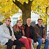 Freuen sich aufs genossenschaftliche Wohnen (von links): Achim und Elisabeth Schulte-Kemna, Jörg Moritz-Reinbach und Armin Zimmermann.