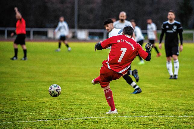 Bild 13: SV 08 Laufenburg II bremst FC 08 Bad Säckingen mit 1:1 im Verfolgerduell &ndash; und wir haben Bilder!