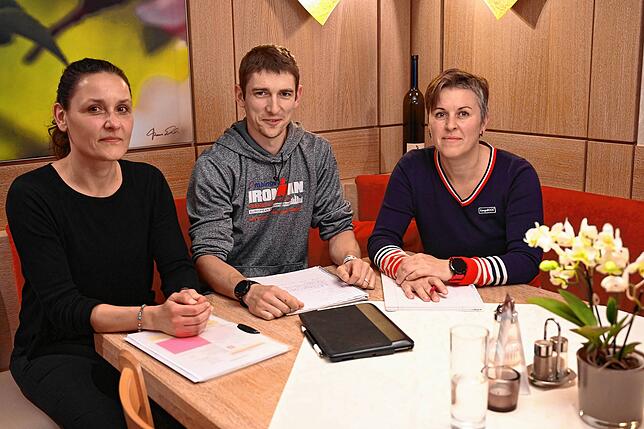 Sie haben den Kids Triathlon und den Wettbewerb Swim & Run entwickelt (von links): Rebekka Satzer, Felix Niederer Santos und Melanie Witte.