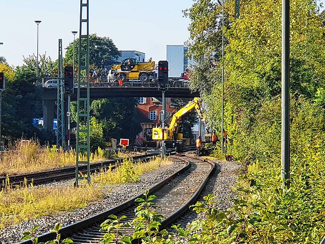Die Arbeiten zur Elektrifizierung haben in Ravensburg bereits begonnen.
