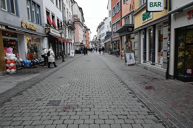 Im Herzen der Stadt Konstanz: Hier, in der Wessenbergstraße, hat sich der Messerangriff zugetragen.