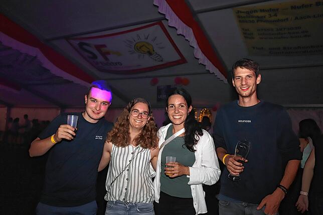 Bild 12: Die schönsten Bilder des Aach-Linzer Weinfest