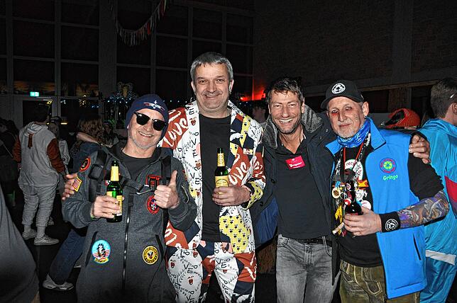 Bild 19: Beste Stimmung auf dem DLRG Ball in Wittenhofen