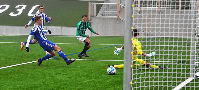 Bild 11: SG Mettingen-Krenkingen besiegt den Spitzenreiter FC Zell &ndash; und wir haben die Bilder!