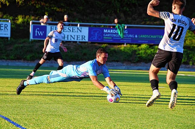 Bild 15: SV Buch gewinnt Derby gegen SV Waldhaus mit 4:1 – und wir haben Fotos!