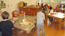 Damit die Kinder der städtischen Kindertagesstätte Gurtweil in Zukunft in Ruhe Werken und Mittagessen können, soll ein Bauwagen oder ein ...