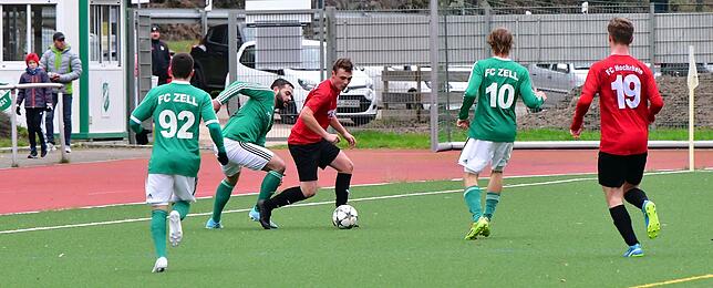 Bild 26: FC Zell besiegt den FC Hochrhein deutlich mit 4:1 &ndash; und wir haben Bilder!