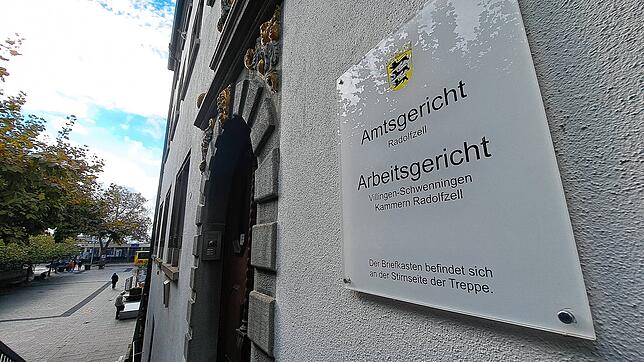 Das Amtsgericht Radolfzell: Hier wurde jüngst ein Fall verhandelt, in dem dem Angeklagten eine schwere Körperverletzung und ...