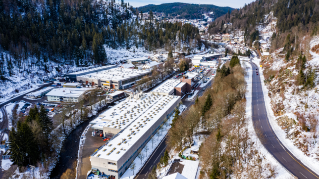 Aebi-Schmidt-Werk in St. Blasien. 450 Mitarbeiter arbeiten hier an Schneeräumern, Fräsen, Kehrmaschinen und Spezialfahrzeugen.