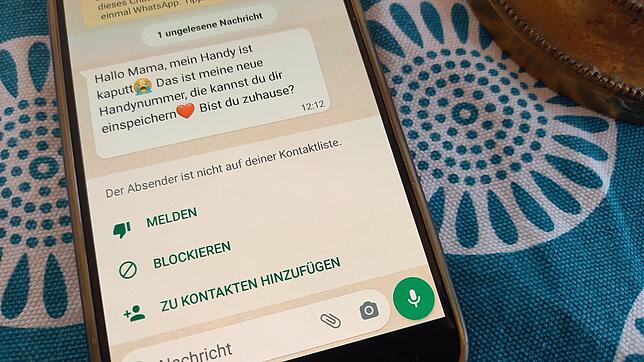 Bild : WhatsApp-Betrug fliegt in letzter Sekunde auf &ndash; das rät die Polizei