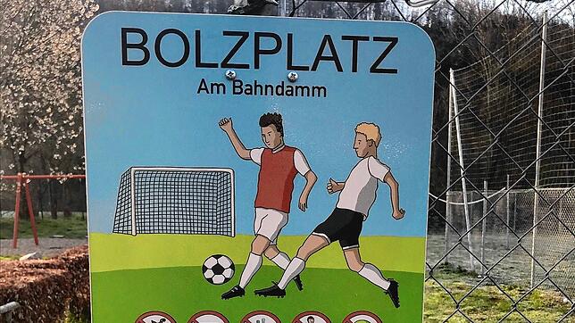 Nach Beschwerden von Bürgern über Lärm, Müll und Verstößen gegen die Corona-Verordnung droht in Stühlingen die Sperrung von öffentlichen ...